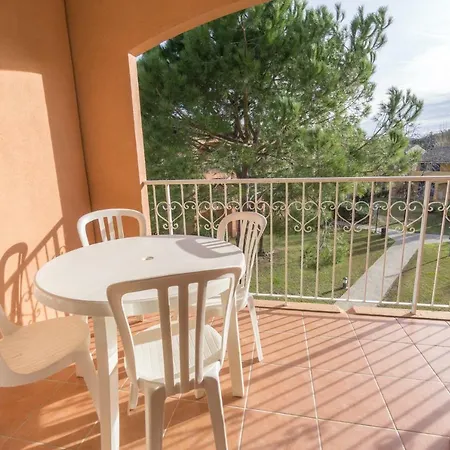 Joli T3 Dans De Vacances - Piscine